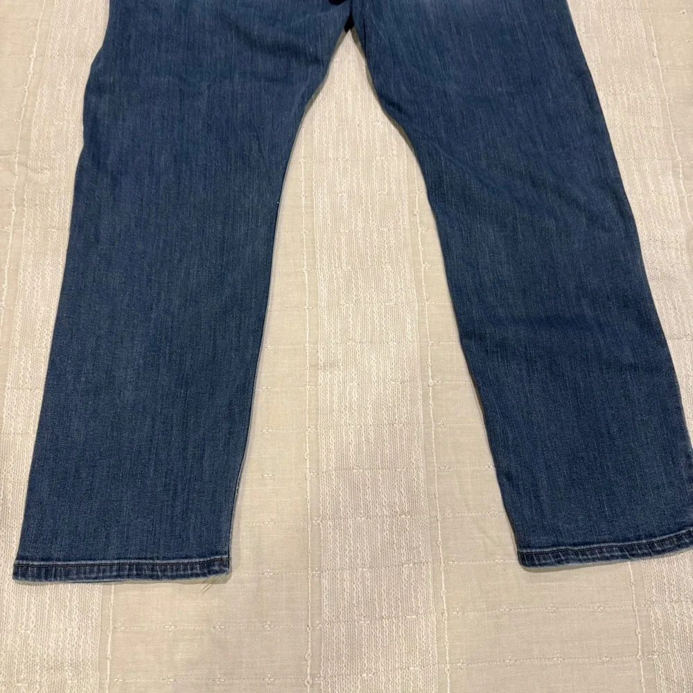 Wrangler Premium Quality Mens Slim Straight Jeans 42x30 Medium Wash Utility Blue